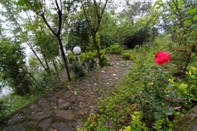 Deolo Cliff Eco Resort Калимпонг Екстериор снимка